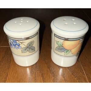 Vintage Mikasa Intaglio Garden Harvest Salt and Pepper Shakers Set of 2